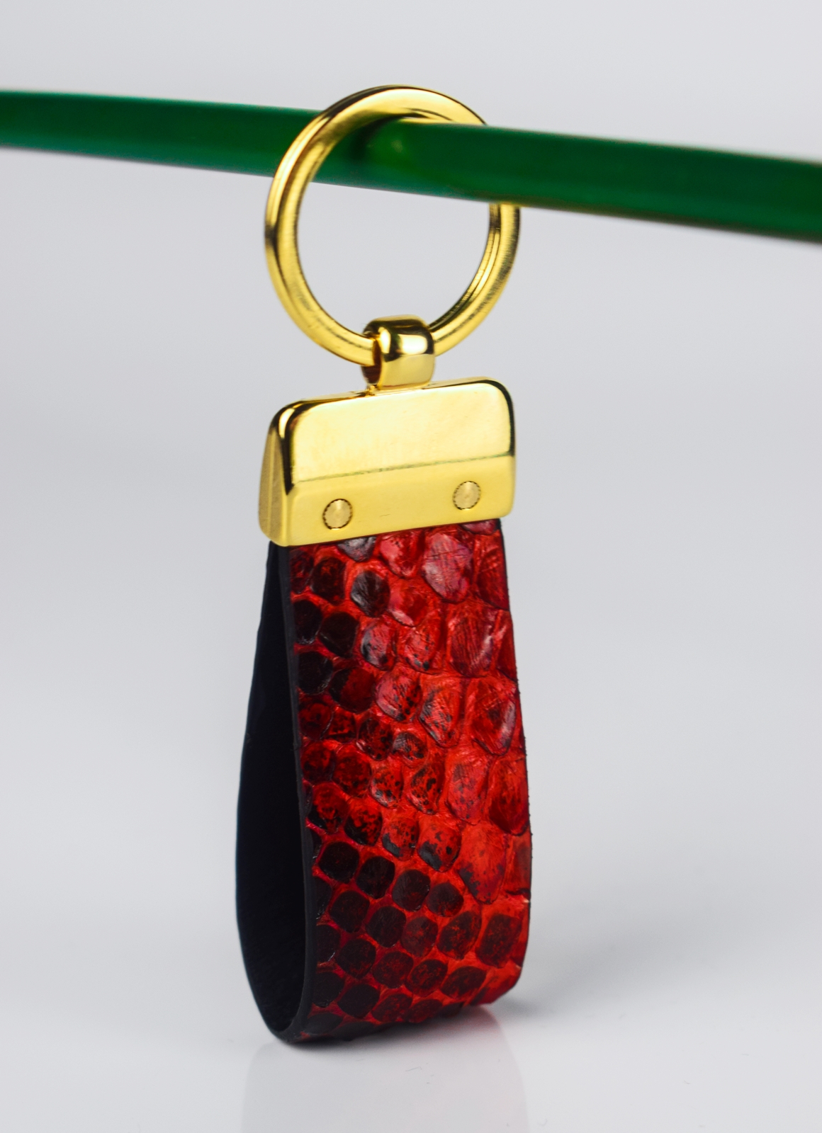 Akid Red Python Keyring Aethra