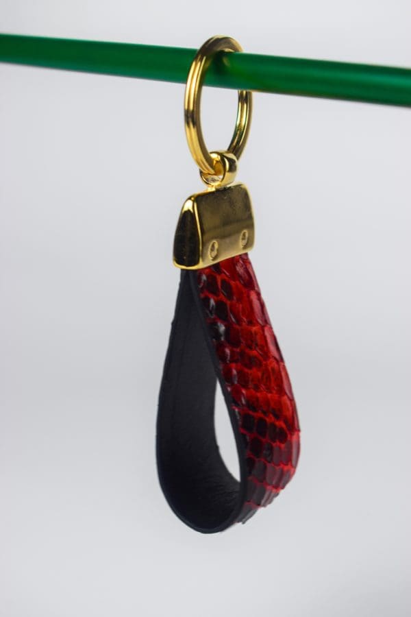 Akid Red Python Keyring Aethra